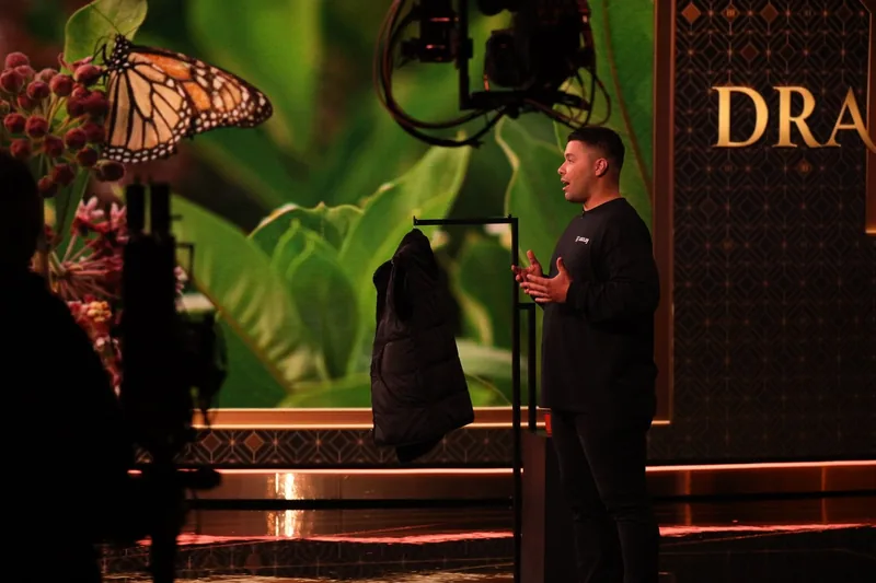 Gabriel Gouveia presenting Lasclay in the Canadian Den