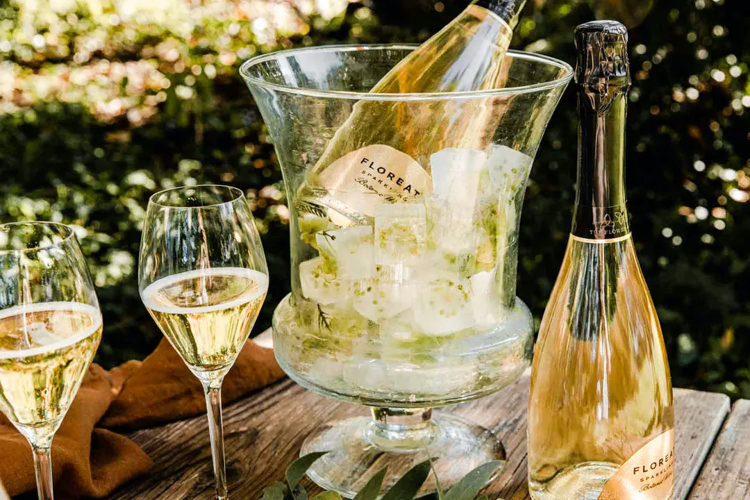 Floreatsparklingbotanicwine product