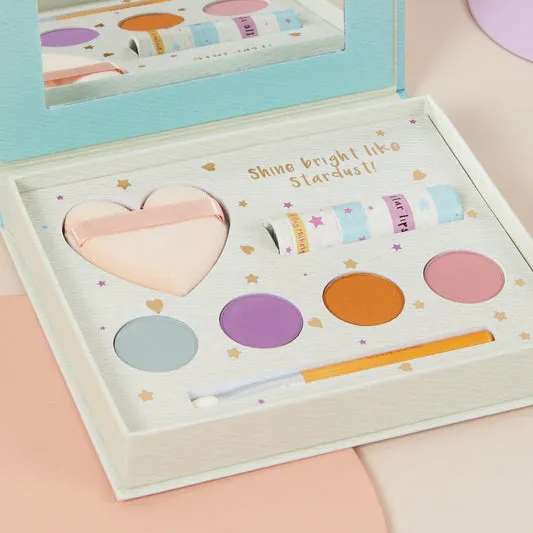 The Natural Play Makeup Company product